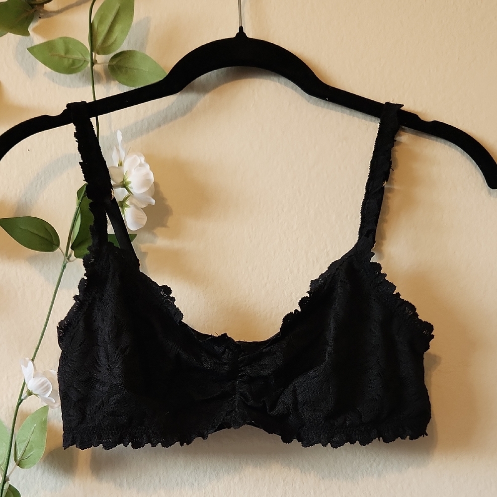 Aerie Elegant Black Lace Bralette - M